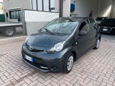 Toyota Aygo 1.0 12V VVT-i 5 porte Orange Connect