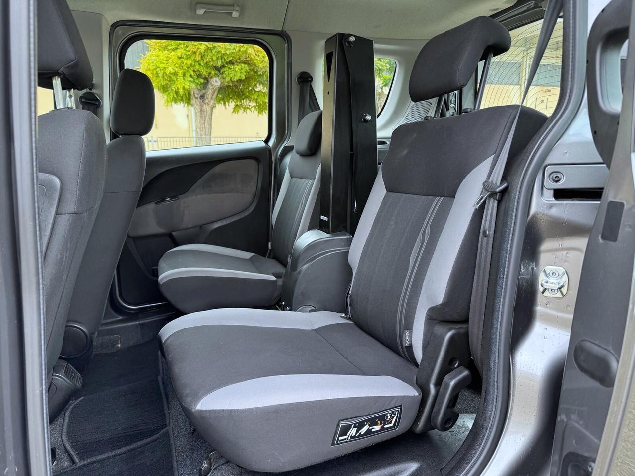 FIAT DOBLO 1.6 MJT XL PEDANA PER DISABILI