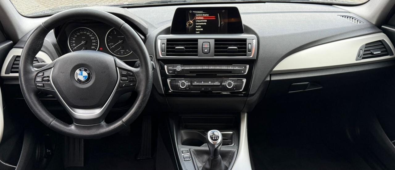 Bmw 116 116d 5p. Urban