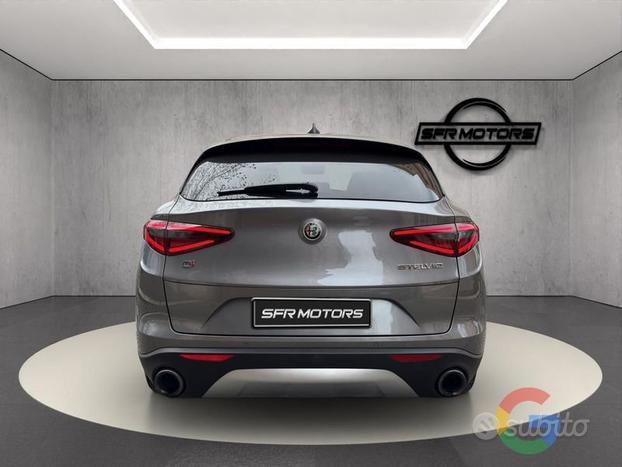 Alfa Romeo Stelvio Q4 280cv - PREZZO PROMO