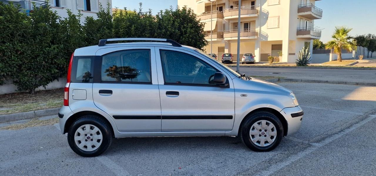Fiat Panda 1.2 Emotion 60CV Perfetta e ottima per neopatentati