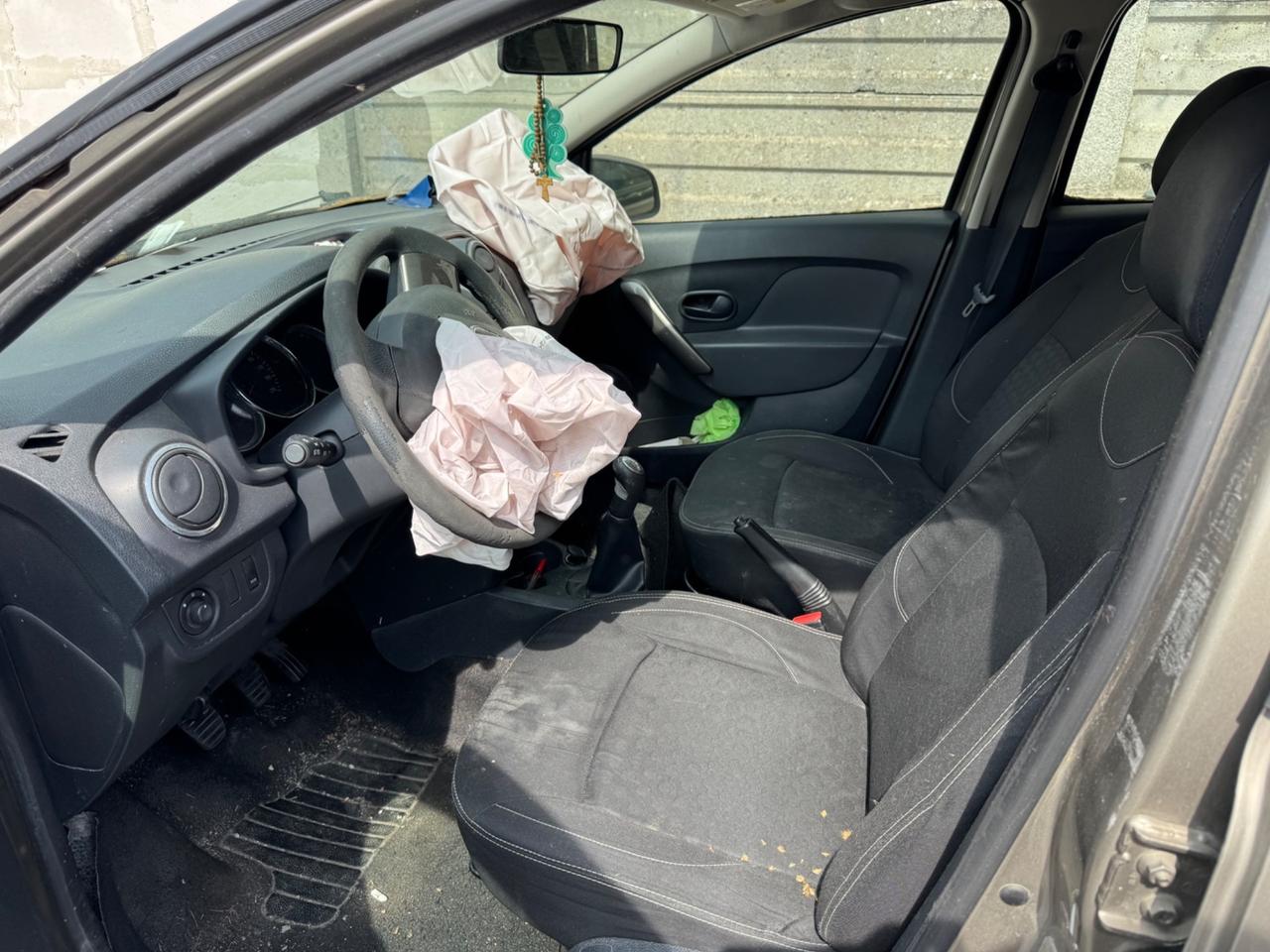 DACIA SANDERO 1.2 BENZINA SINISTRATA