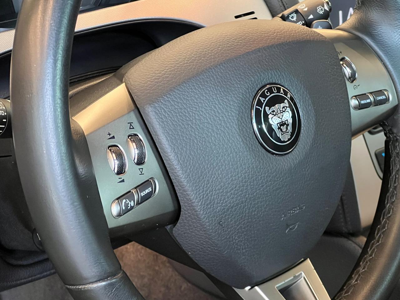 Jaguar XK 4.2 V8 Coupé