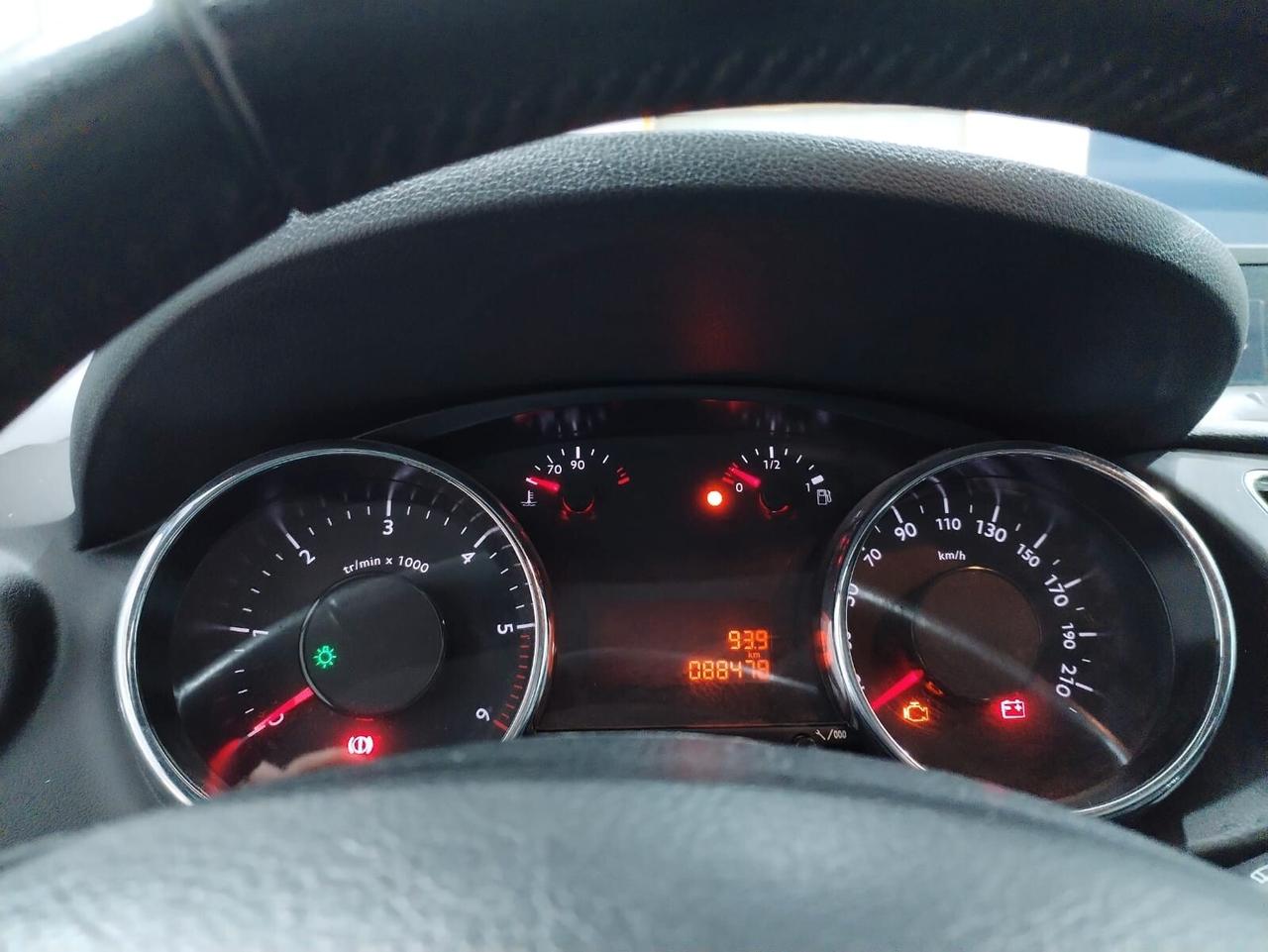 Peugeot 3008 1.6 HDi 115CV Business