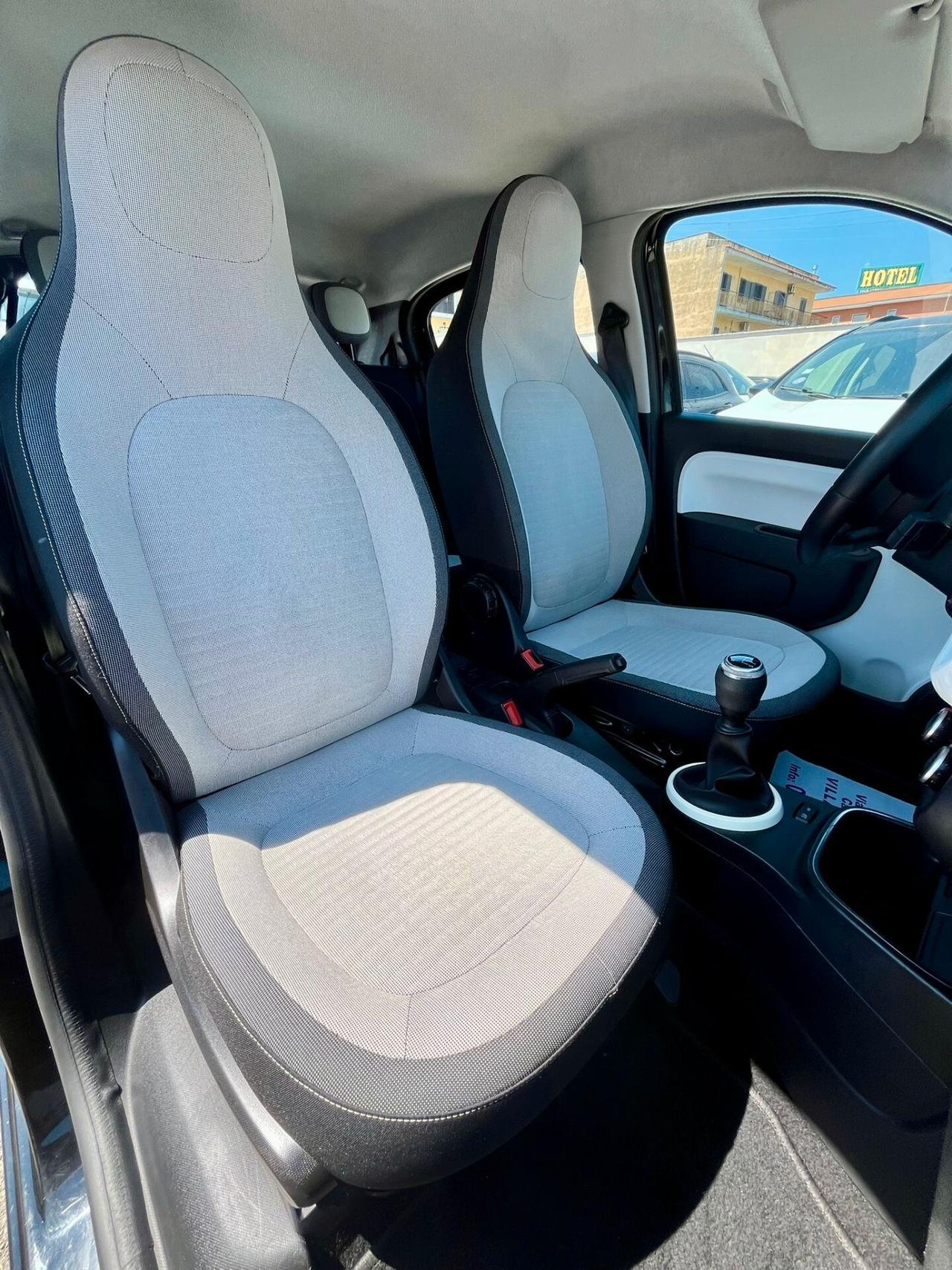 Renault Twingo SCe 73CV LIMITED
