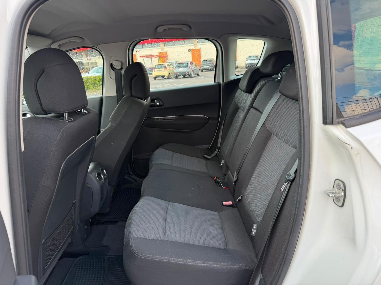 Peugeot 3008 1.6 HDi 110CV -diesel -2010