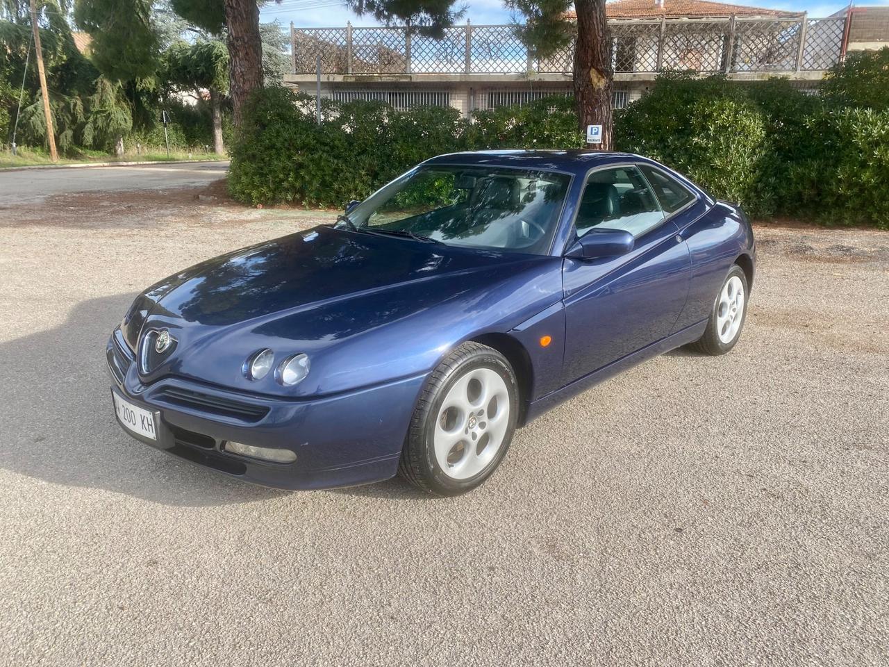 Alfa Romeo GTV 2.0 COUPÉ