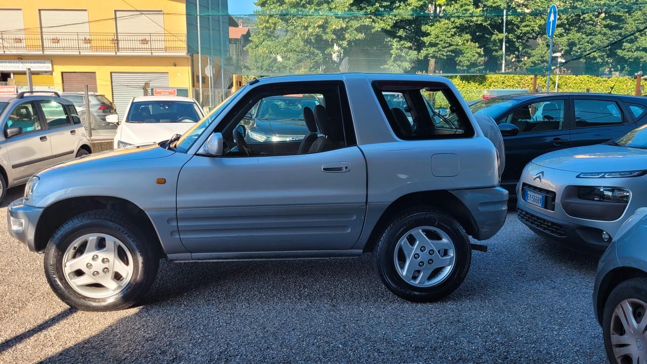 Toyota RAV 4 Benzina 4x4 .. Cinghia distribuzione appena fatta..