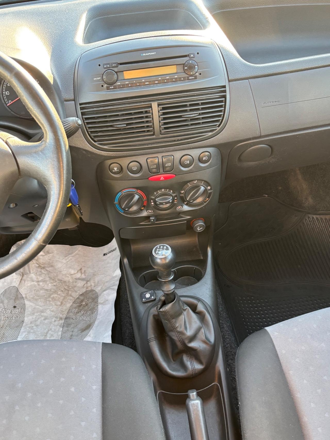 Fiat Punto 1.2 5 GPL