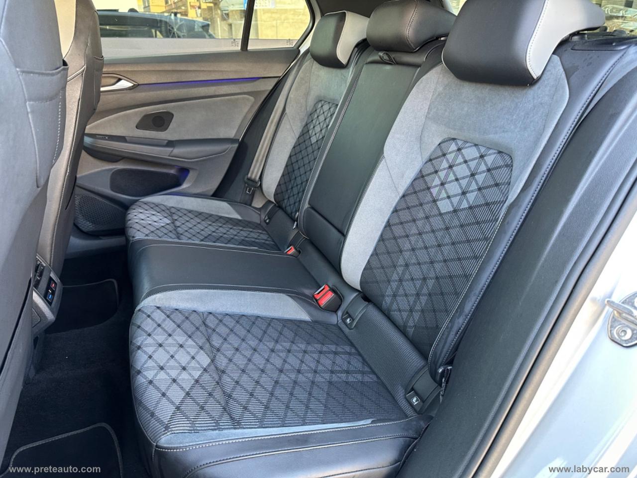 VOLKSWAGEN Golf 2.0 TDI 150 CV DSG SCR R-Line TETTO/HARMAN KARDON