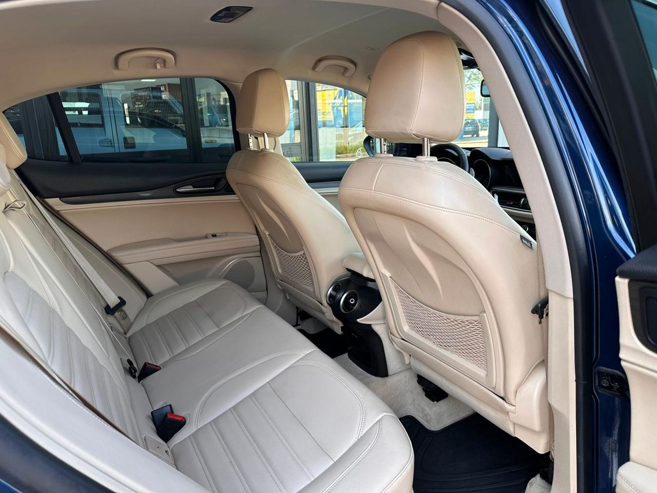 Alfa Romeo Stelvio 2.2 Turbodiesel 180 CV AT8 RWD Executive