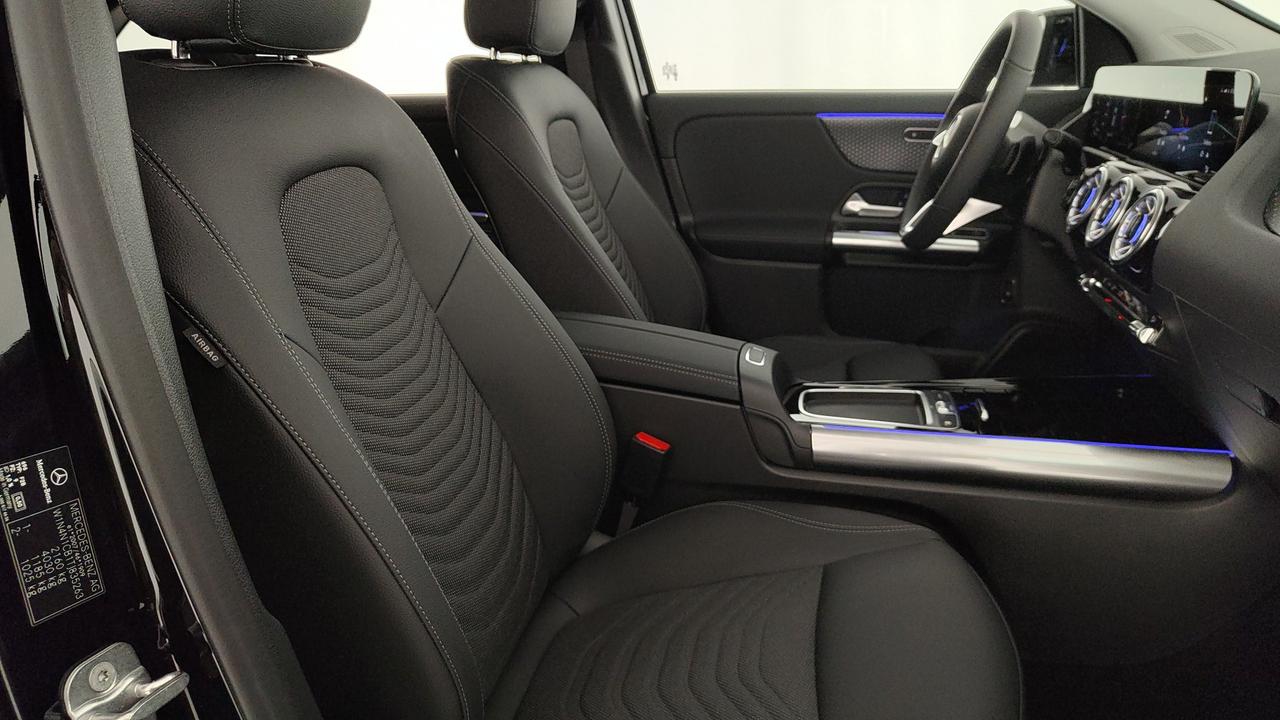 Mercedes-Benz GLA 200 d automatic