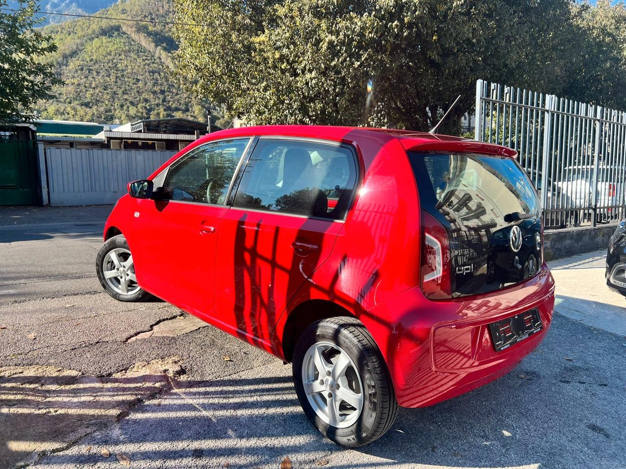 Volkswagen up! 1.0 75 CV 5p. move