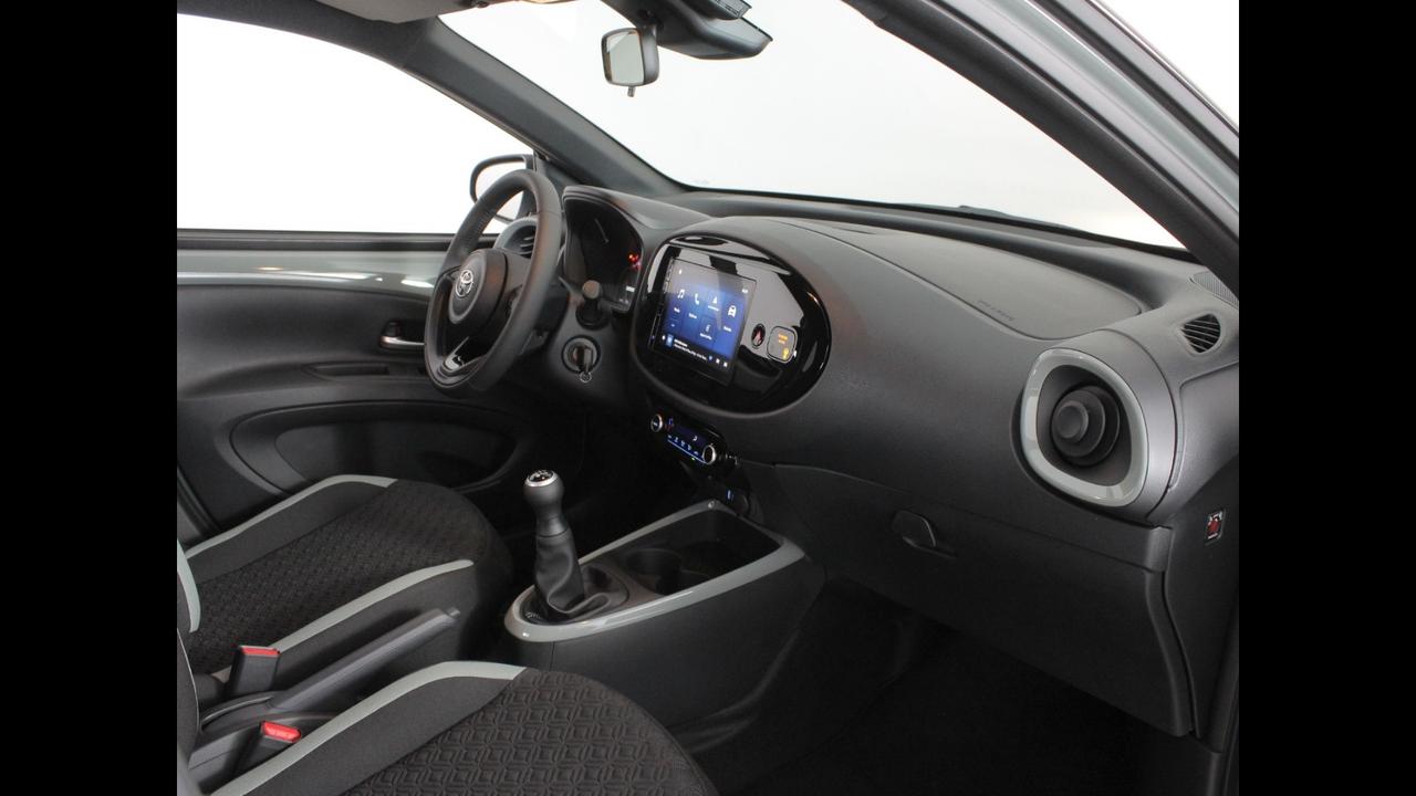 TOYOTA Aygo X - Aygo X 1.0 Trend 72cv