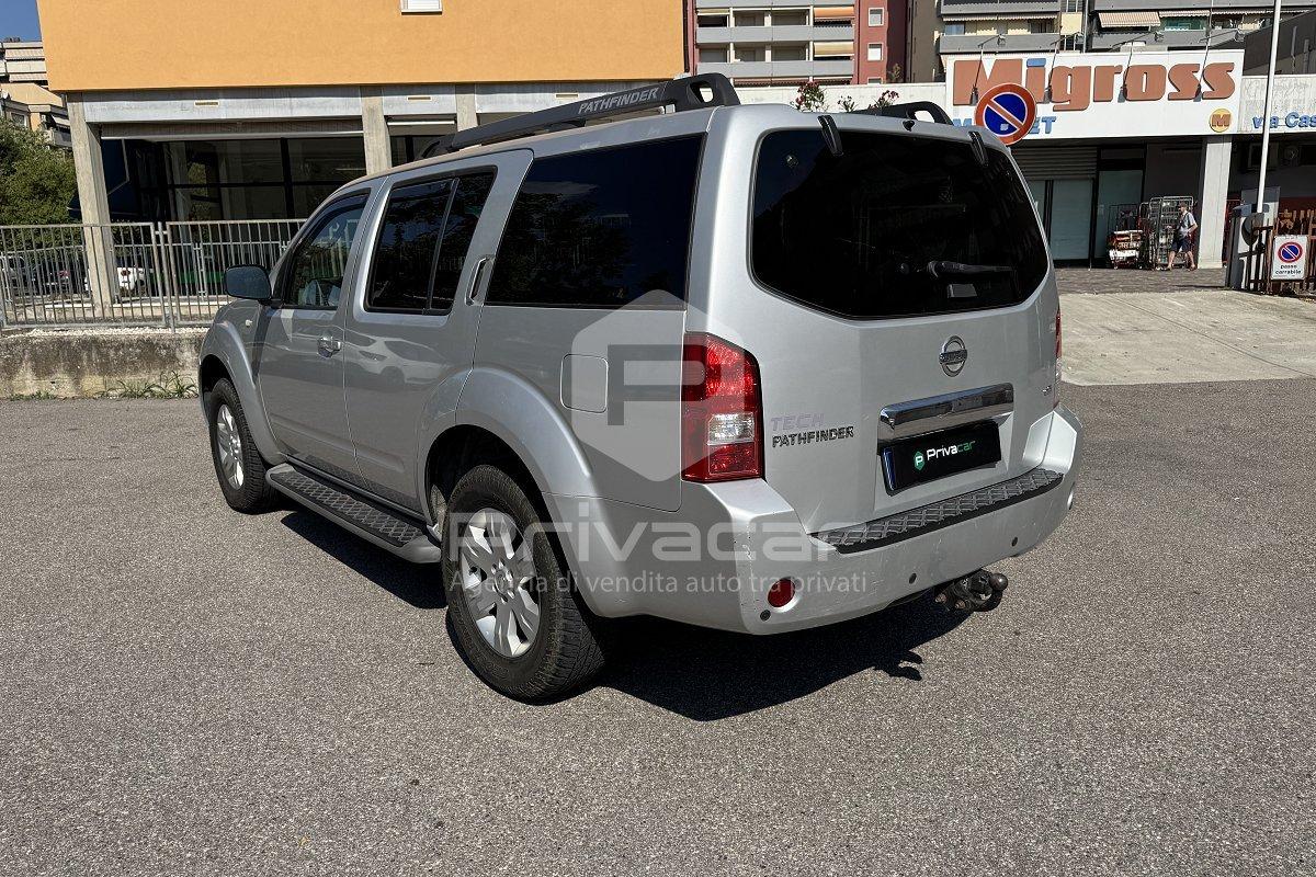 NISSAN Pathfinder 2.5 dCi SE