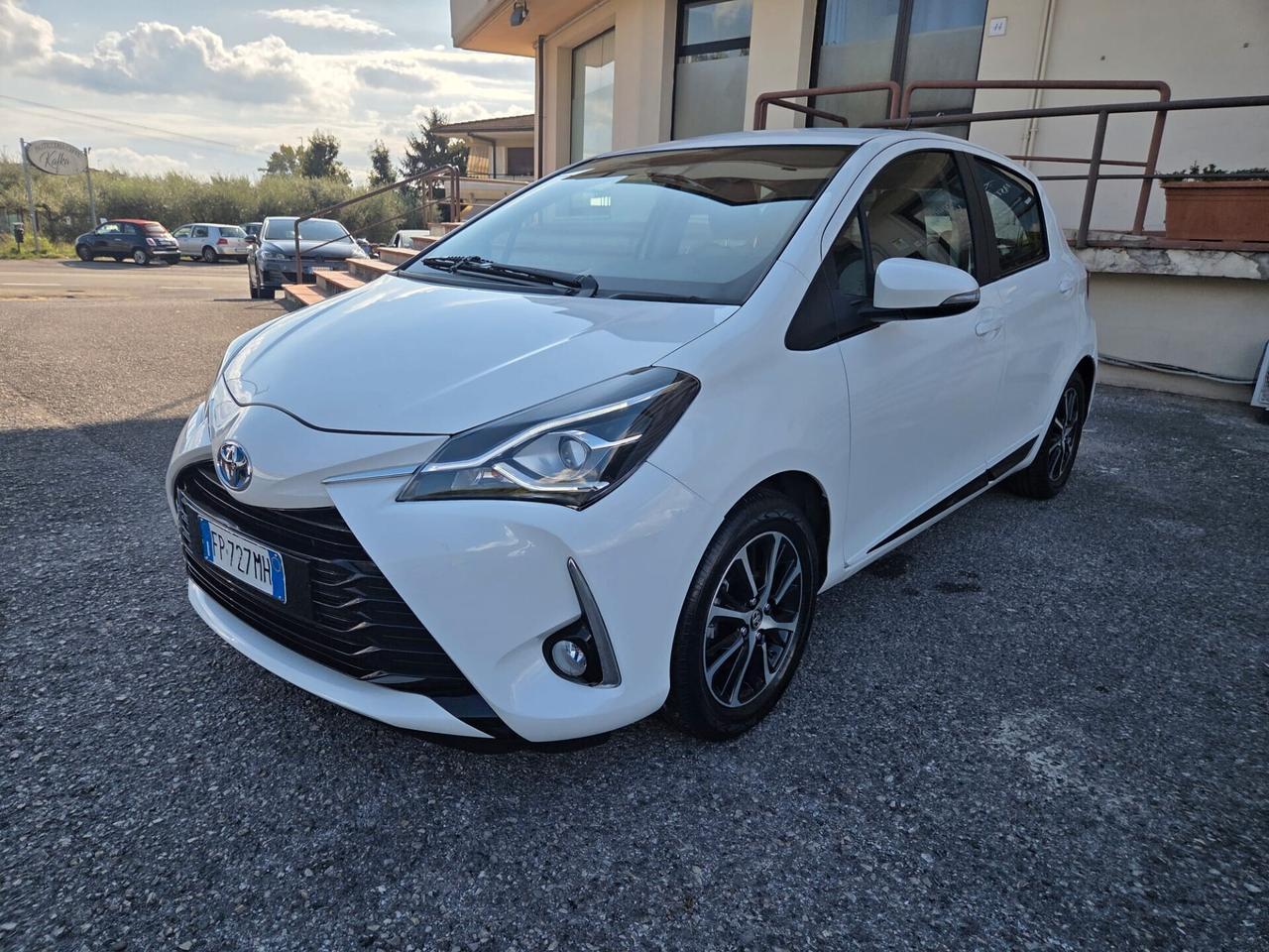 Toyota Yaris 1.5 Hybrid 5 porte Active