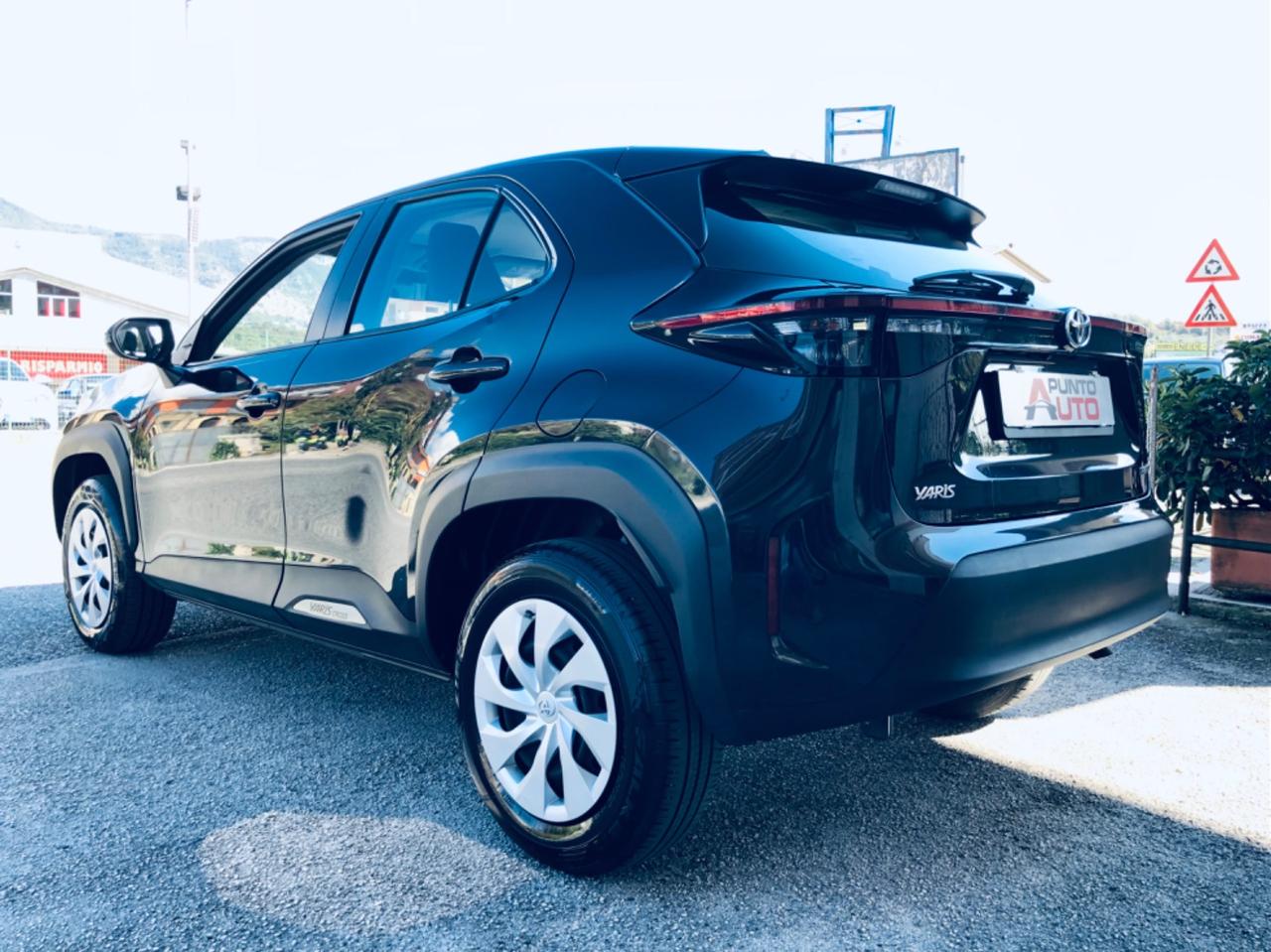 Toyota Yaris Cross 1.5 Hybrid 5p. E-CVT Business
