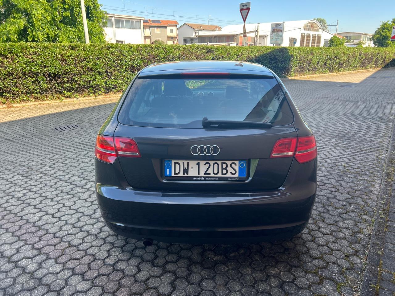Audi A3 1.6 Attraction