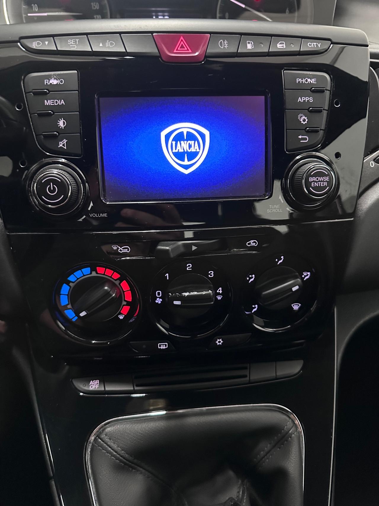 Lancia Ypsilon 1.2 69 CV 5 porte GPL Ecochic Gold