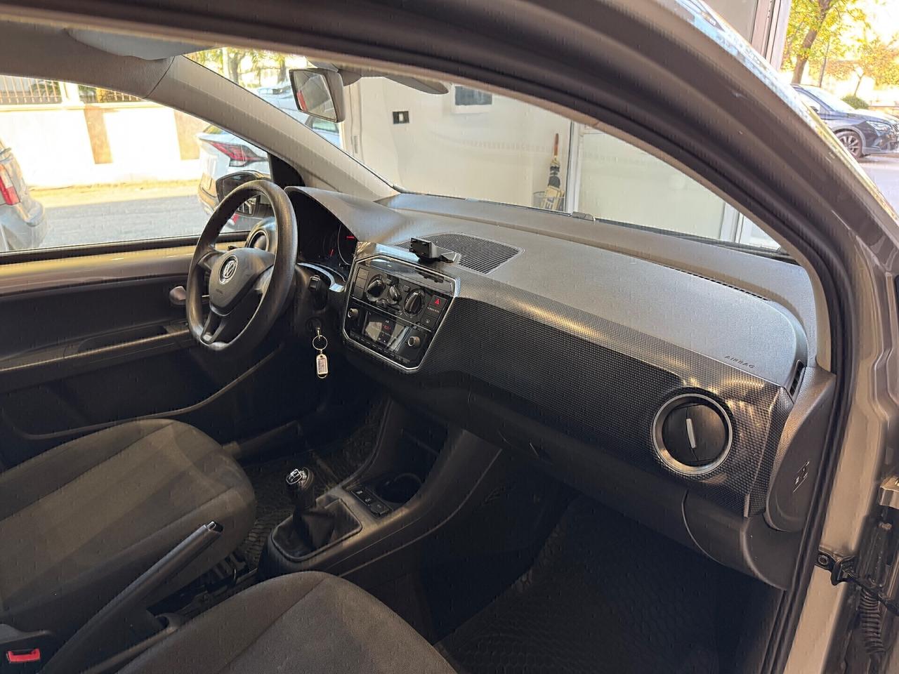 Volkswagen up! 1.0 5p. move “62.000KM”