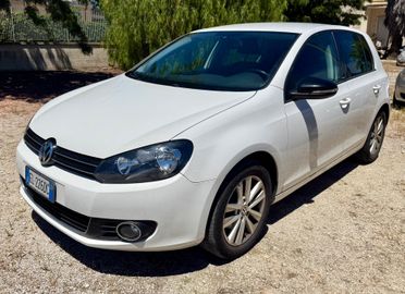 Volkswagen Golf 1.6 TDI DPF DSG 5p. Highline