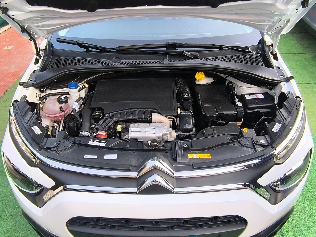 Citroen C3 1.2 Automatica PureTech 110 cv Shine