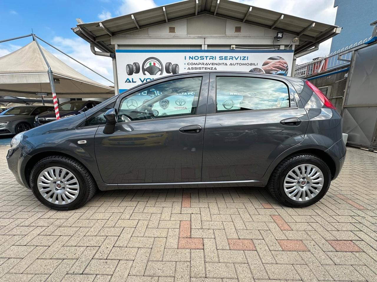 Fiat Punto 1.2 8V 5 porte Street - NeoPatentati