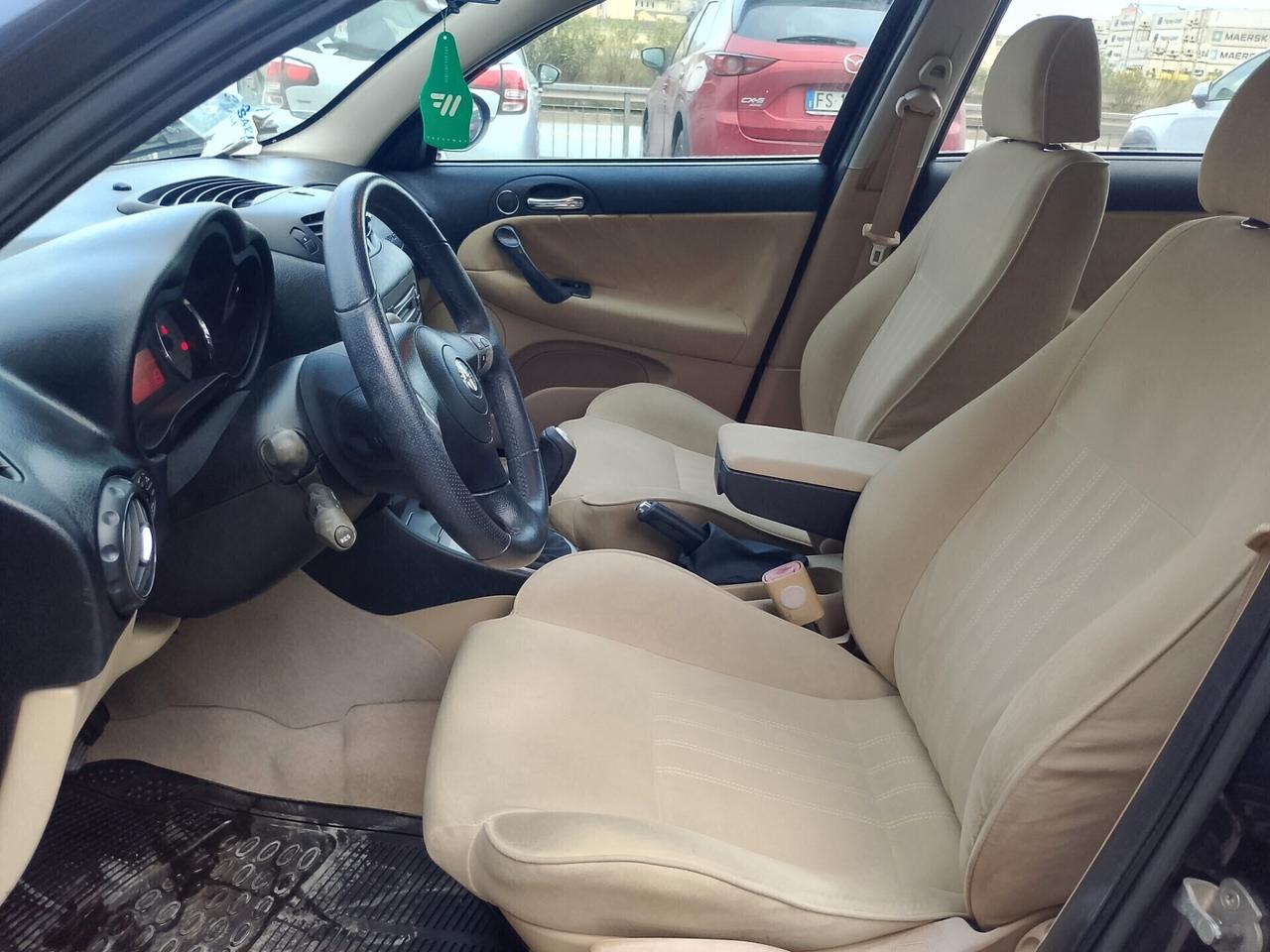 Alfa Romeo 147 1.6 16V TS 5P. Distinctive 45.000km