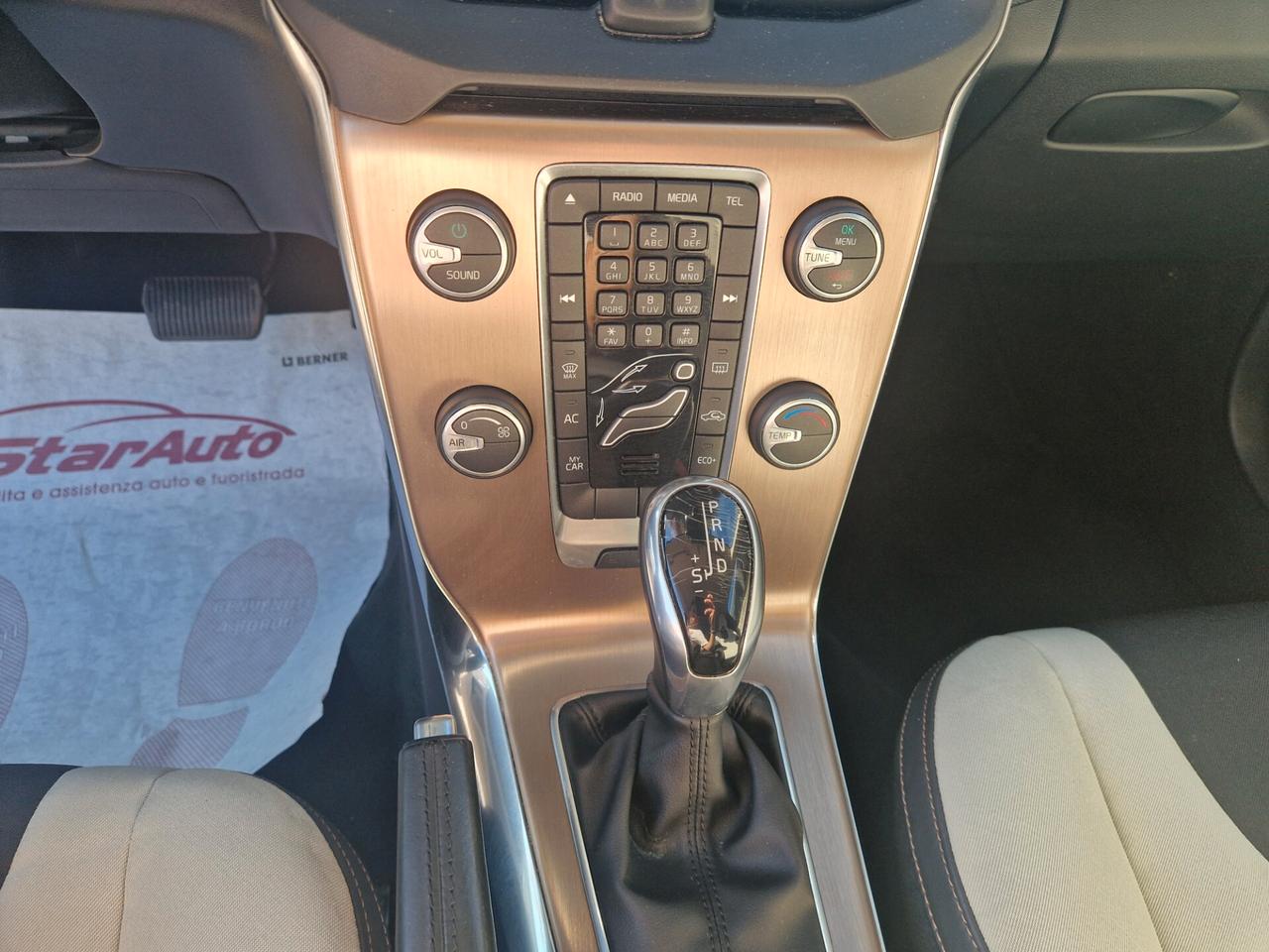 Volvo V40 Cross Country V40 Cross Country D2 Geartronic Momentum