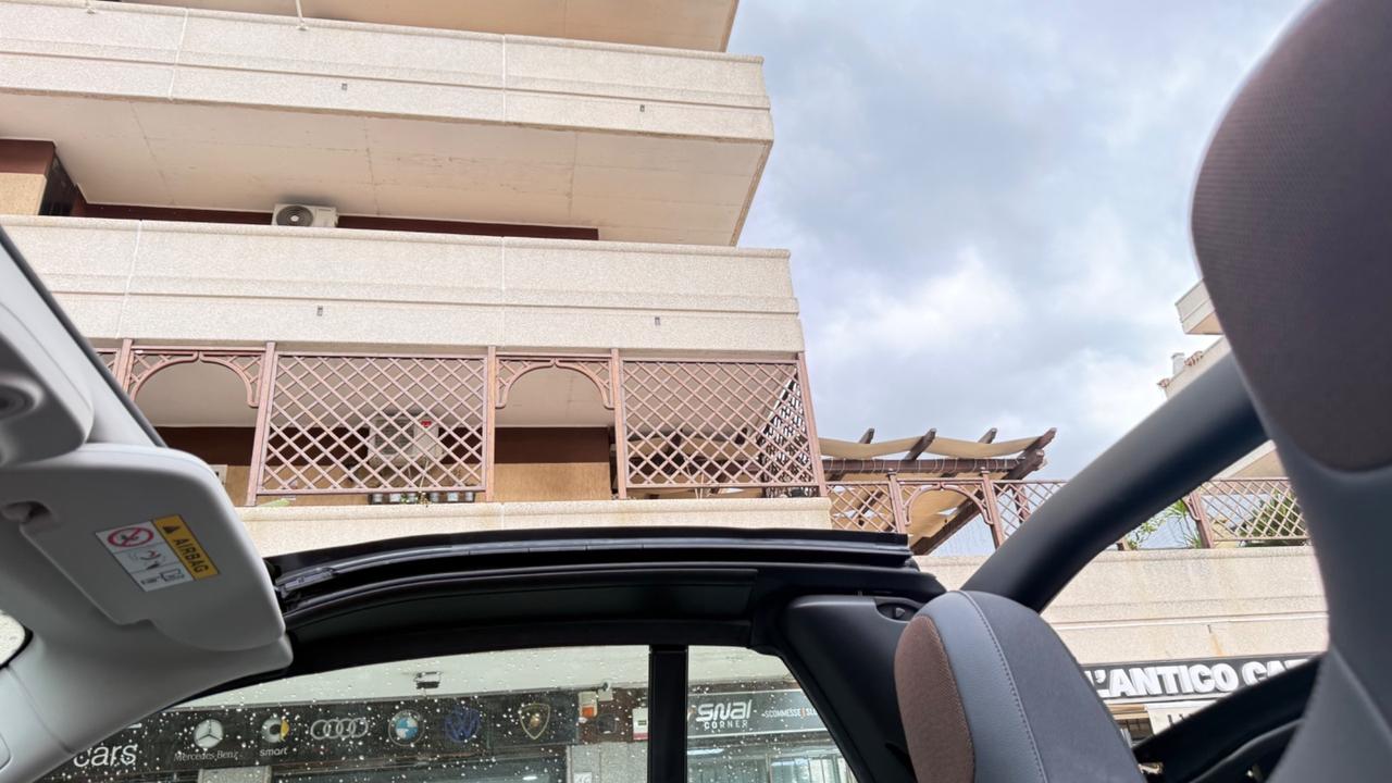 Smart ForTwo 70 1.0 twinamic cabrio Perfect LED NAVI KAMERA PDC PELLE CERCHI 15 BLUETOOTH BRACCIOLO