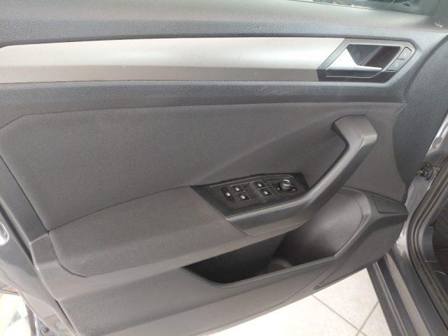 VOLKSWAGEN T-Roc 1.0 TSI Business BlueMotion Technology