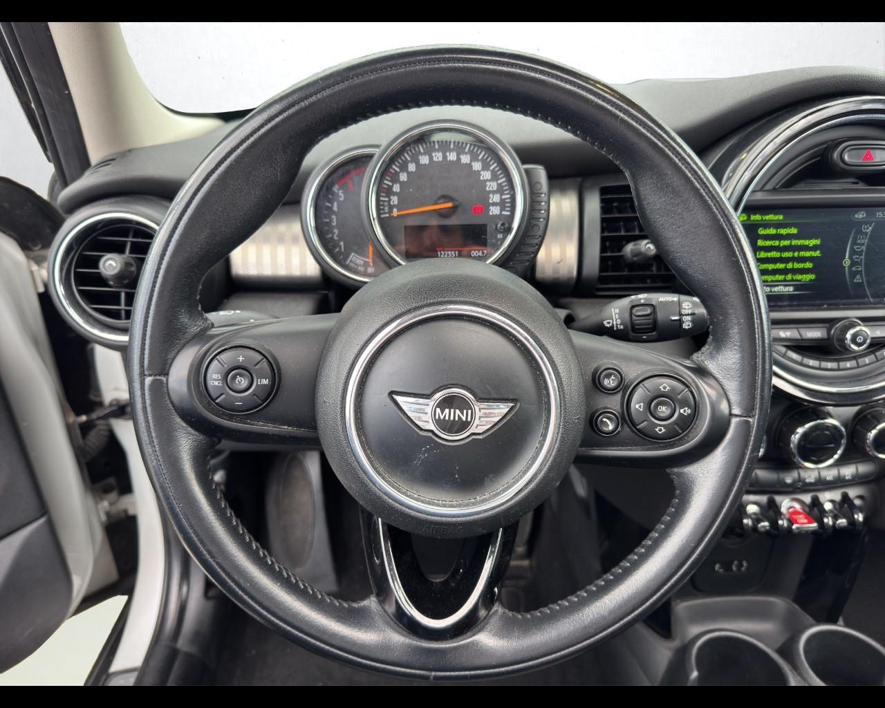 MINI Mini 5 porte (F55) - Mini 1.5 Cooper D Business 5 porte