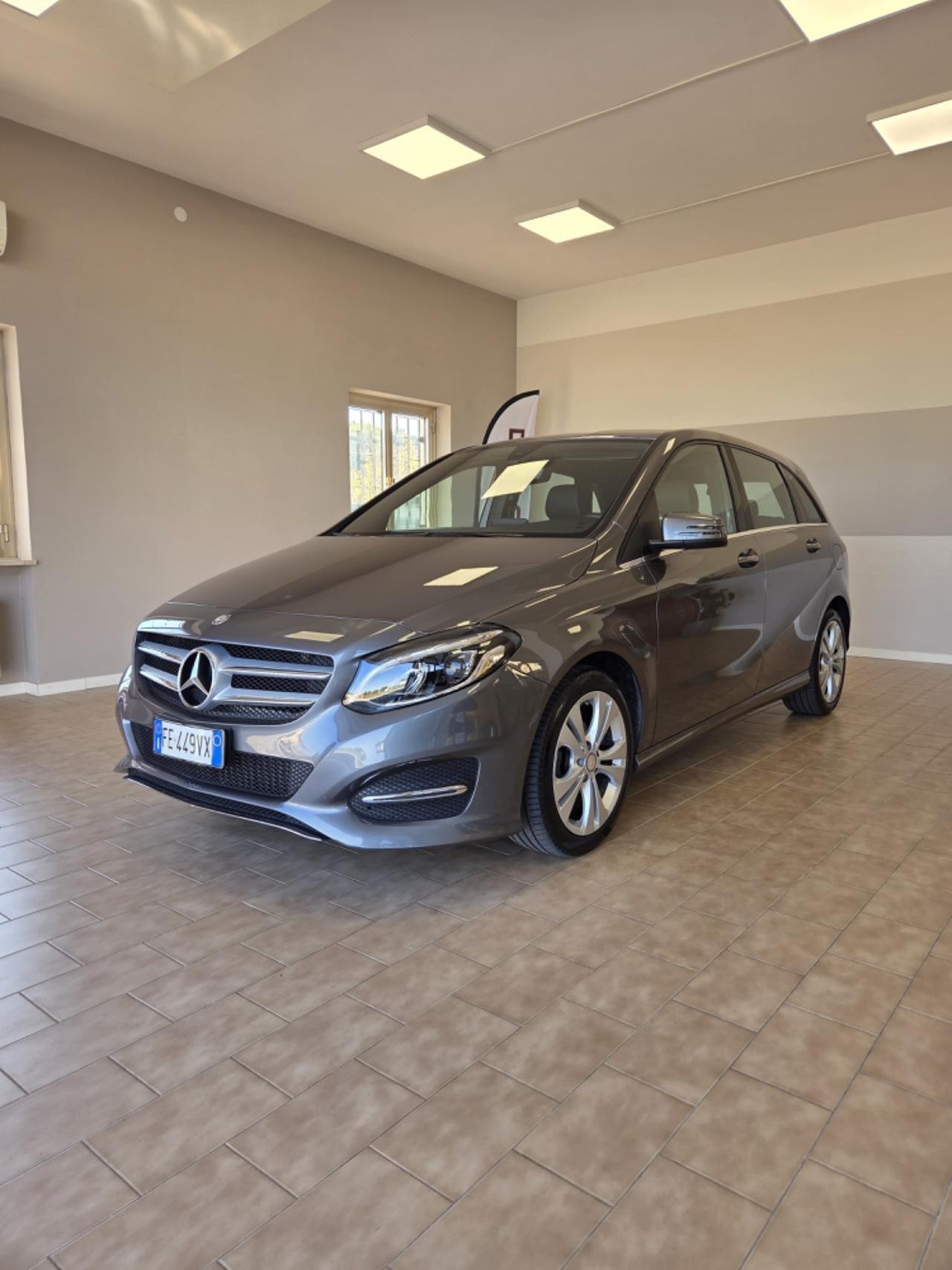 Mercedes-benz B 180 AMG