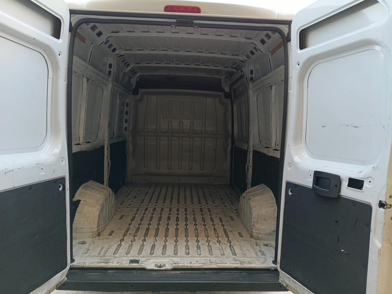 Peugeot Boxer 333 2.2 BlueHDi 140cv S&S Furgone