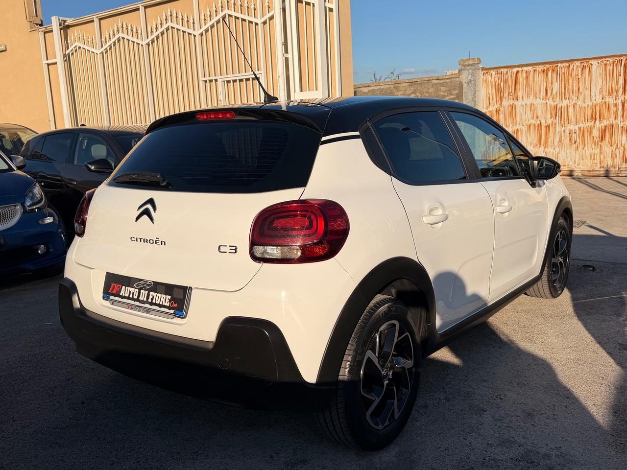 Citroen C3 1.5 BlueHDi 100cv Shine Pack CAR PLAY