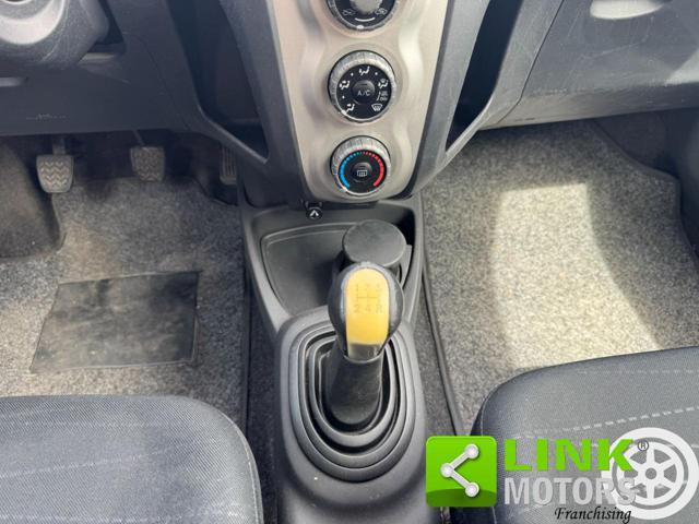 TOYOTA Yaris 1.3 5 porte
