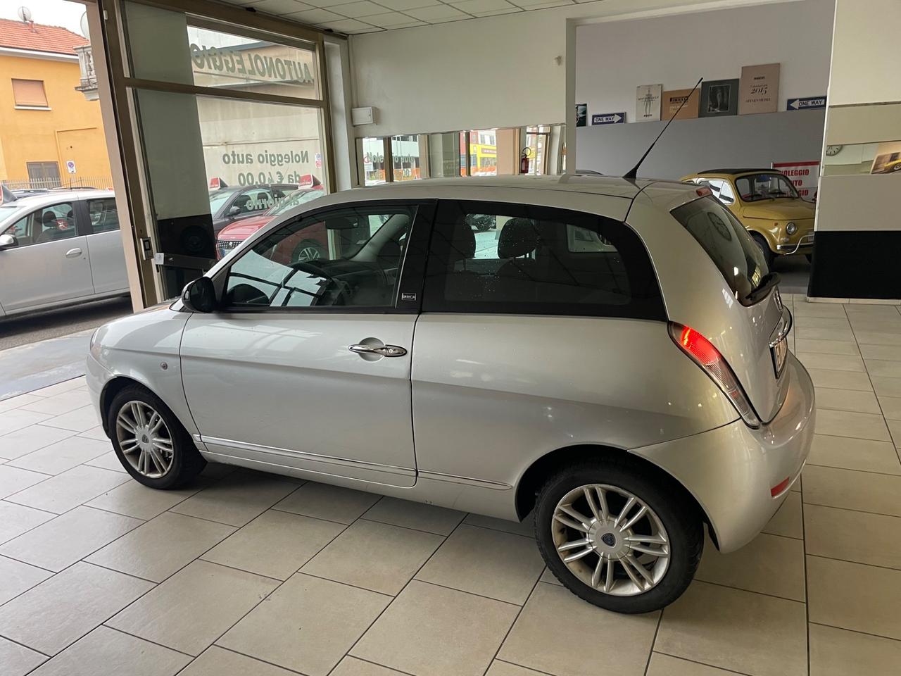 Lancia Ypsilon 1.2 69 CV Unyca -NESSUN VINCOLO -