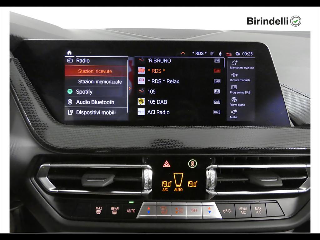 BMW Serie 1 (F40) - 118d 5p. Msport