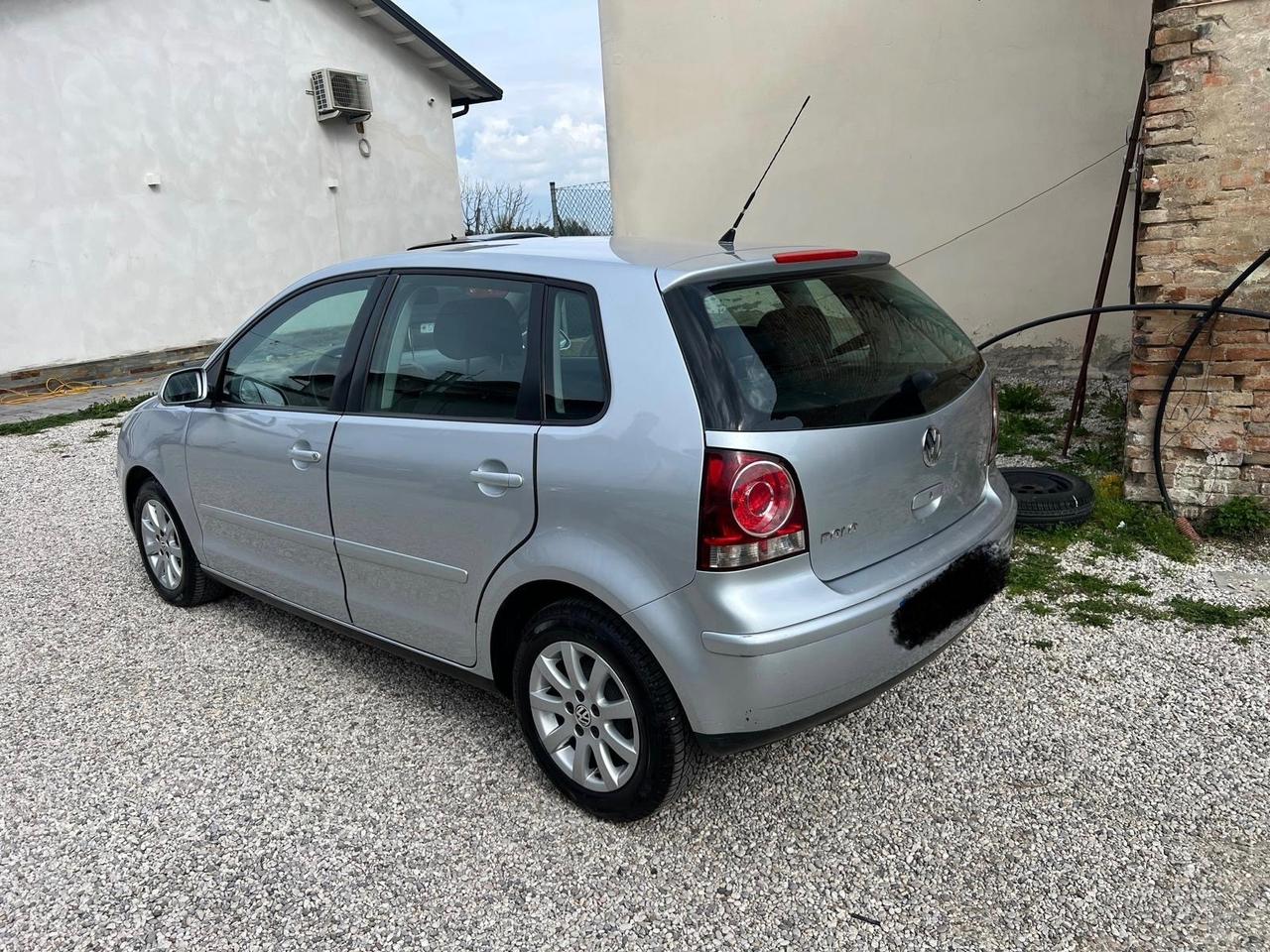 Volkswagen Polo 1.4/80CV TDI 5p. Sportline