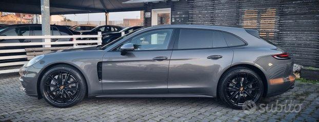 PORSCHE Panamera - 2018