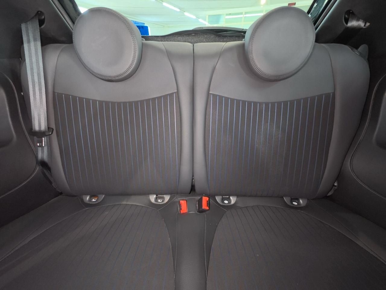 Fiat 500 1.0 Hybrid Rockstar
