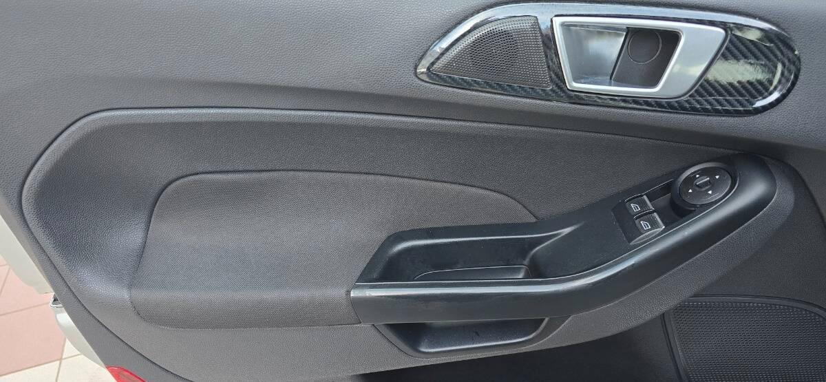 Ford Fiesta 1.5 tdci ST-line 75cv 5p **gar 2 anni ford*