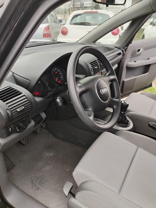 Audi A2 1.4 TDI 133000km anno 2001