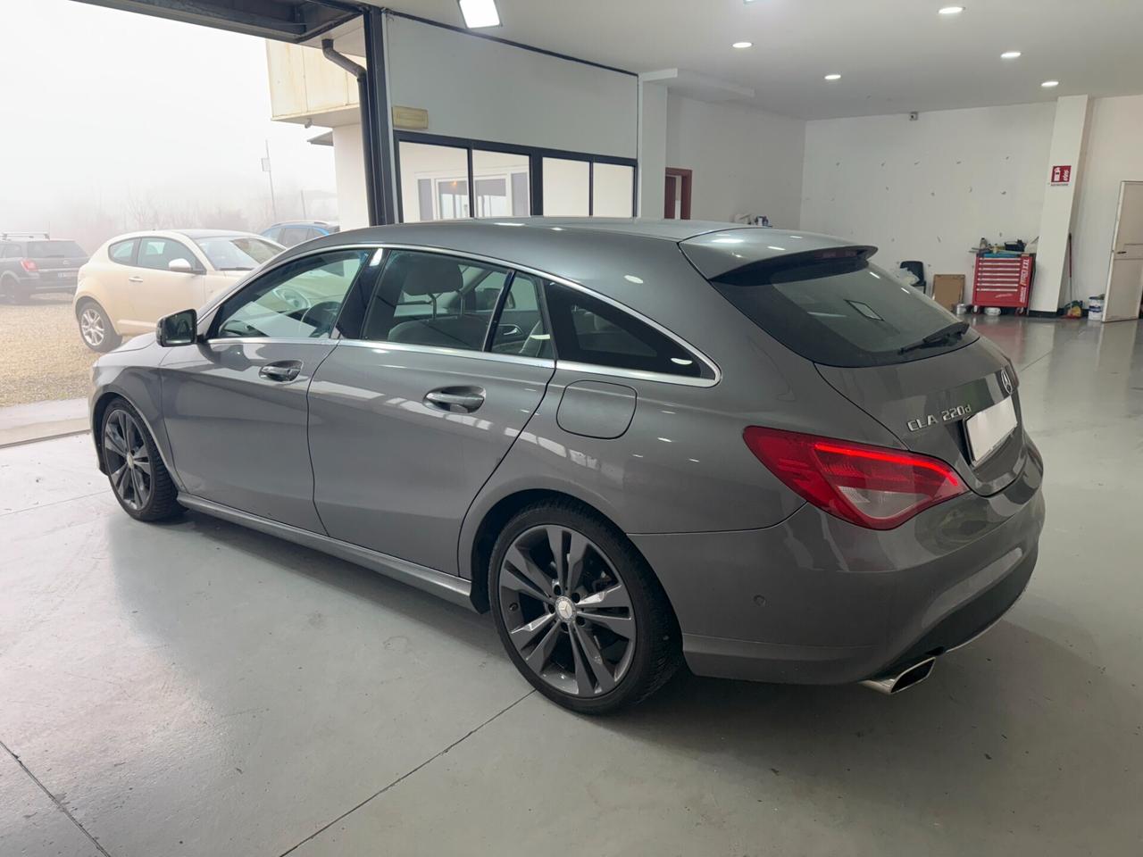 Mercedes-benz CLA 220 CLA 180 d Automatic Premium