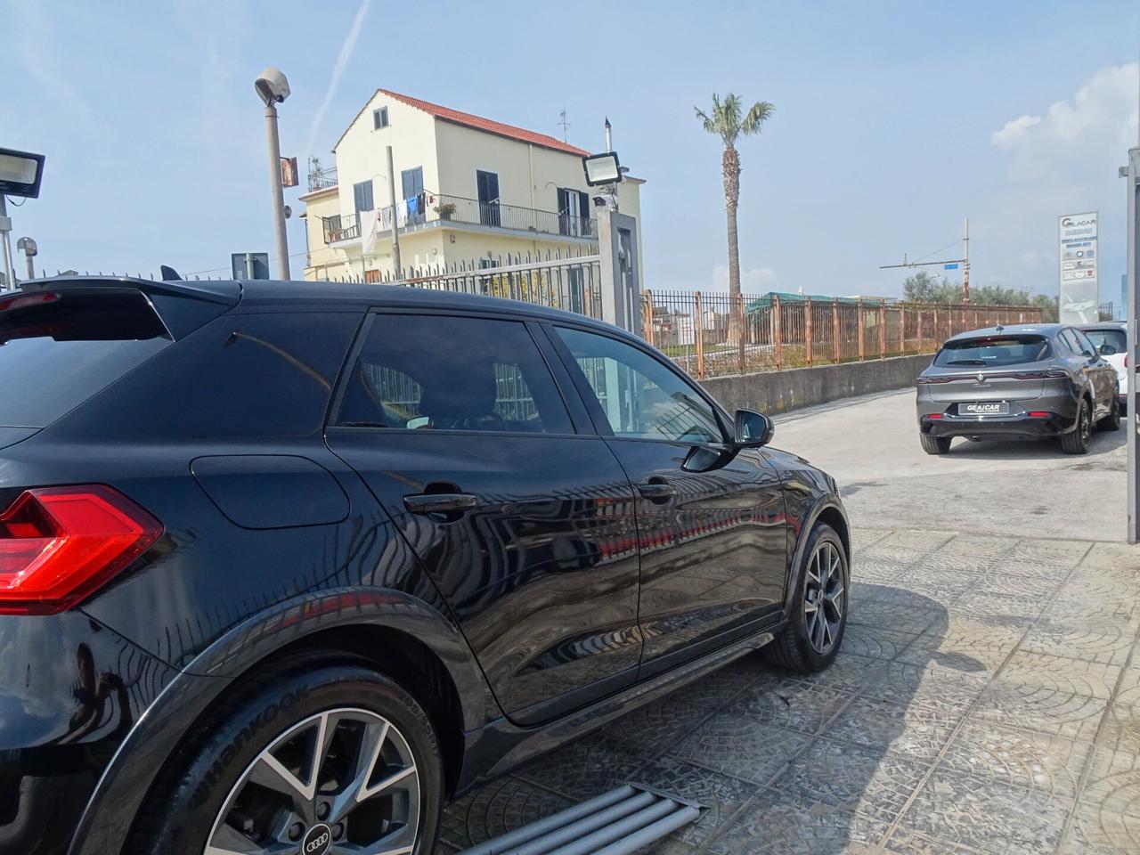 Audi A1 Allstreet 35 TFSI Identity Contrast