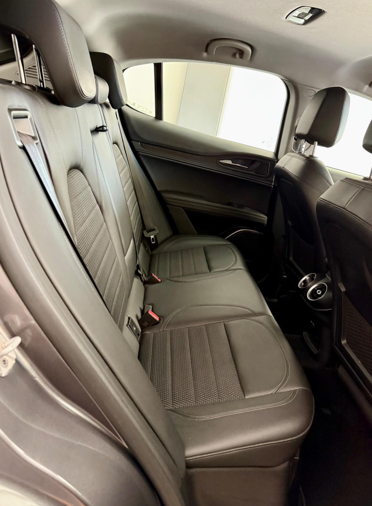 Alfa Romeo Stelvio 2.2 190 CV AT8 Q4 B-Tech
