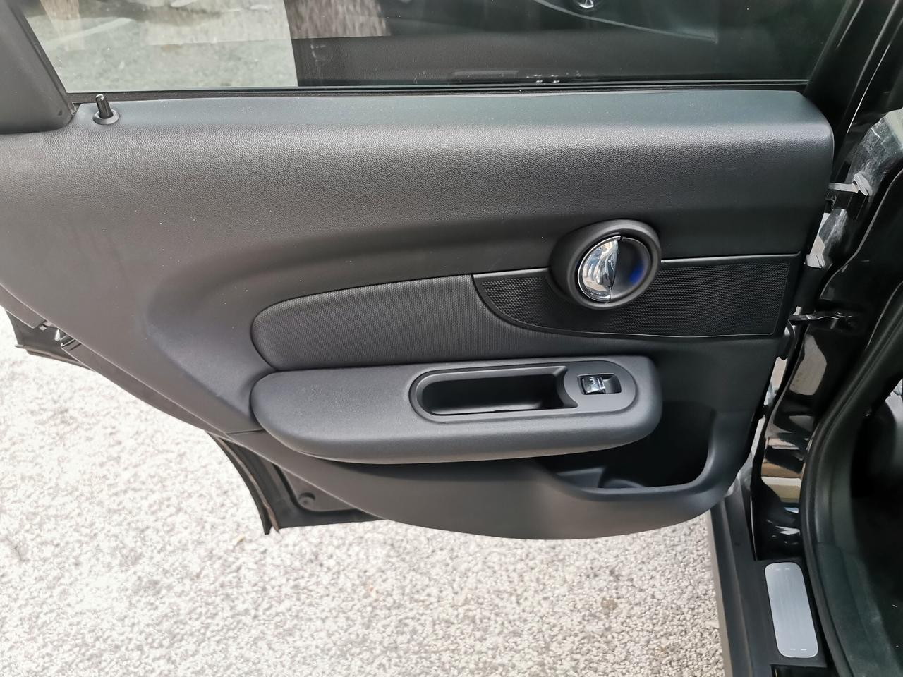 Mini Cooper D Clubman 1.5 One 115cv