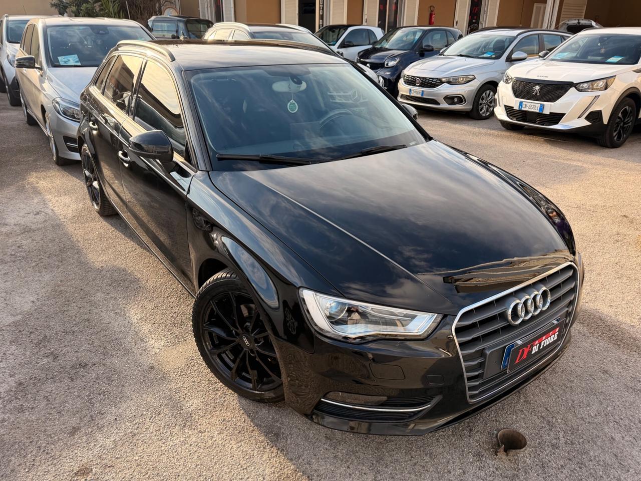 Audi A3 SPB 1.6 TDI 116Cv S tronic TOTAL BLACK