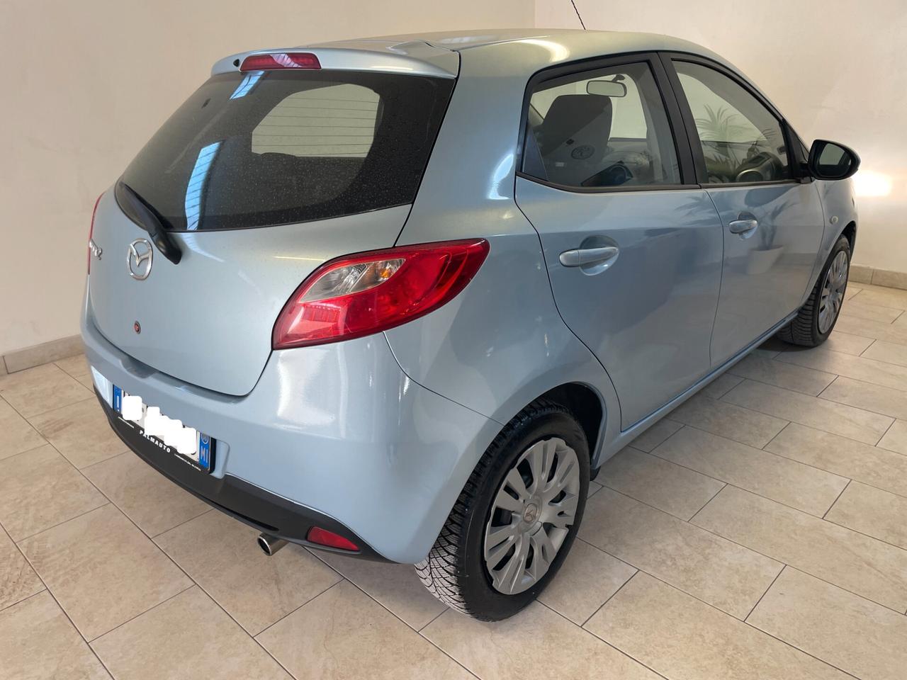 Mazda 2 1.3 5p. Fun FULL NEOPATENTATI TAGLIANDATA