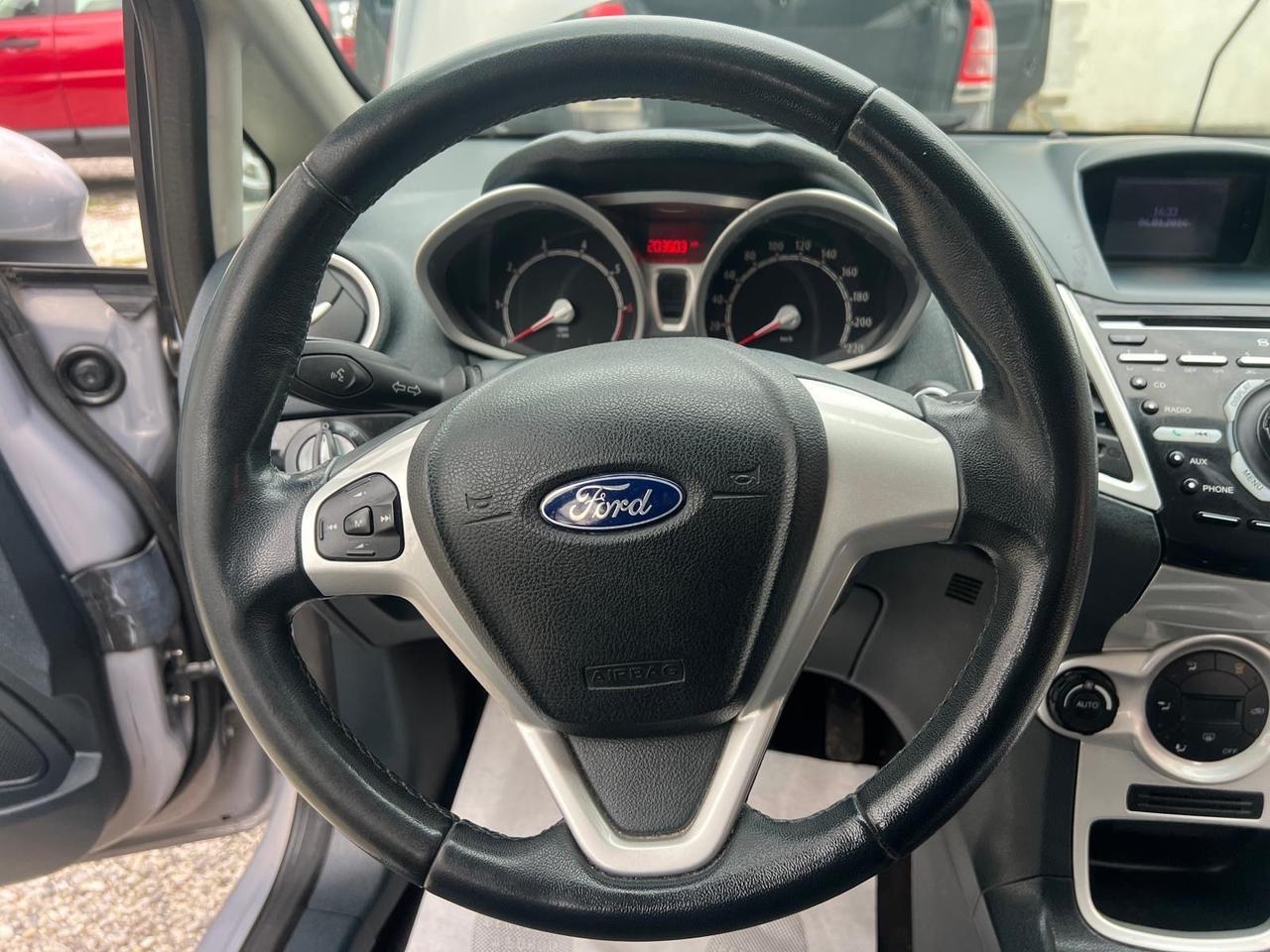 Ford Fiesta 1.4 5 porte Bz.- GPL Titanium